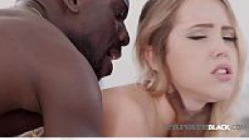 แตกใส่หน้า เย็ดเสียว เย็ดสาวสวย เย็ดมันส์ หีเนียน